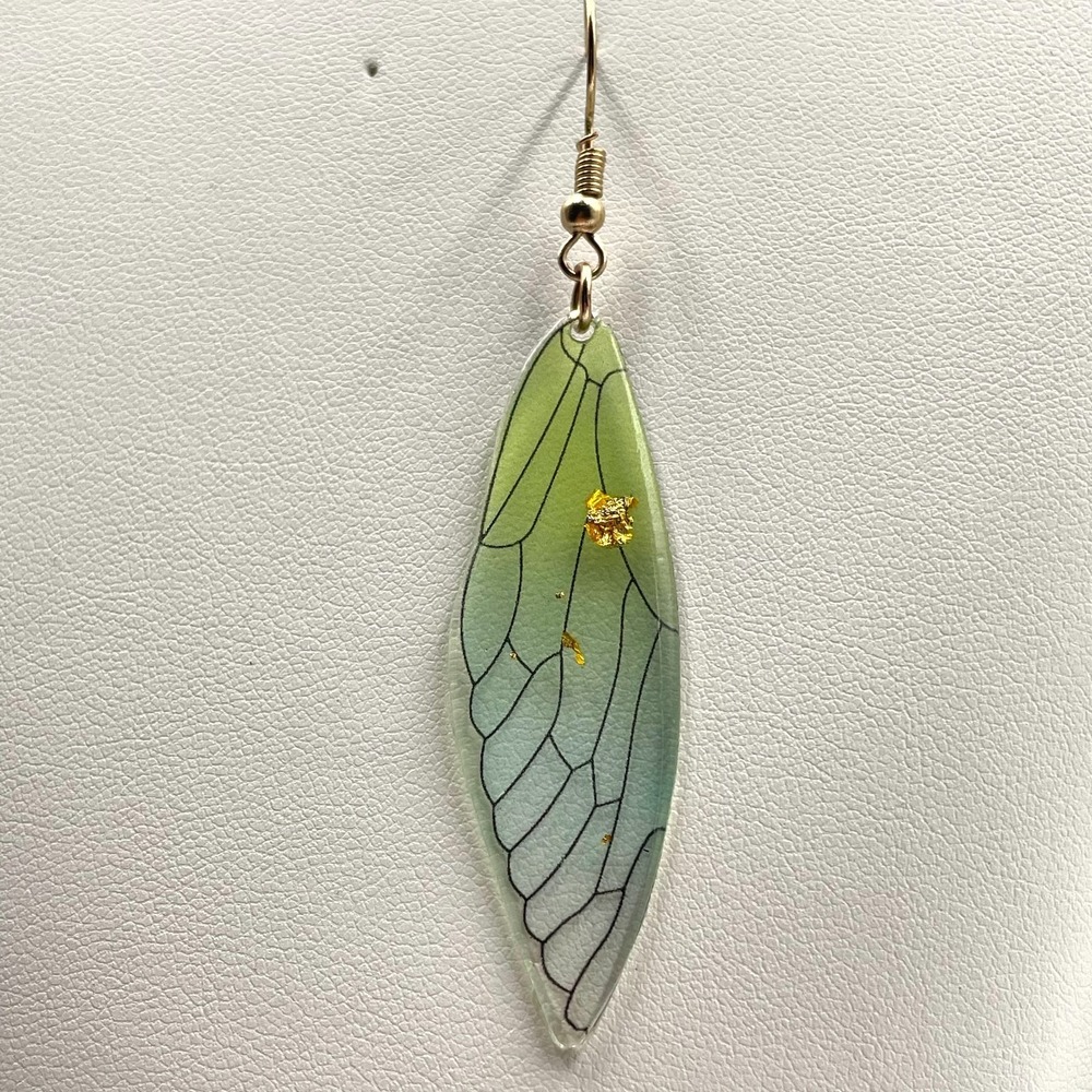 Vintage Y2K Green Cicada Insect Wing Resin Dangle Earring Gold Foil Single Piece